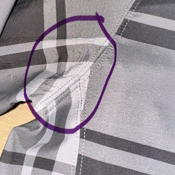 The North Face - Rain Jacket in Plaid - Men's Size Medium - Picture 9 of 11